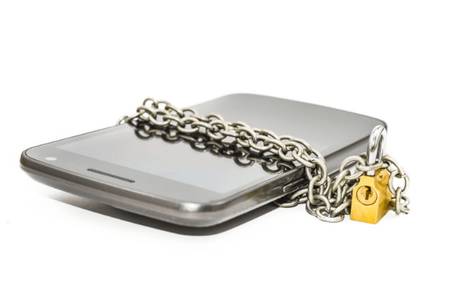 Teléfono móvil protegido con cadena