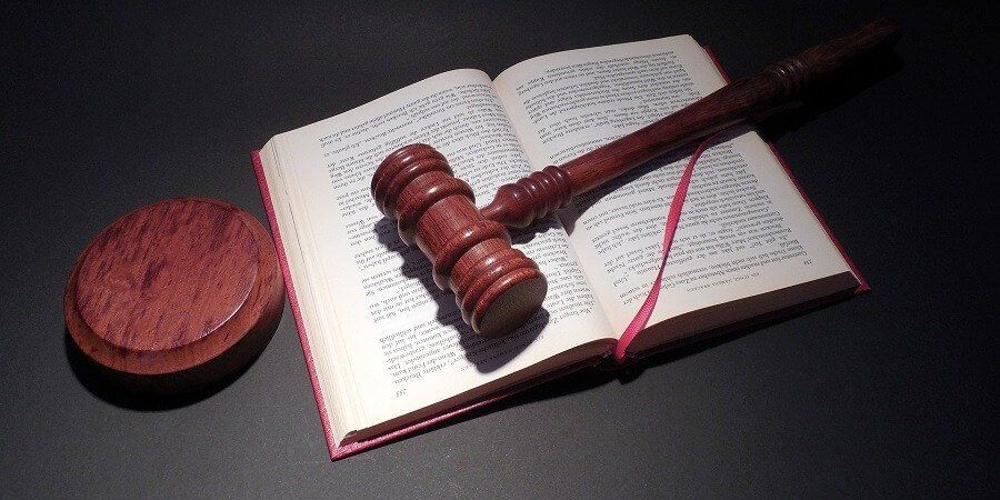 Persona detenida por un presunto delito de tráfico de drogas